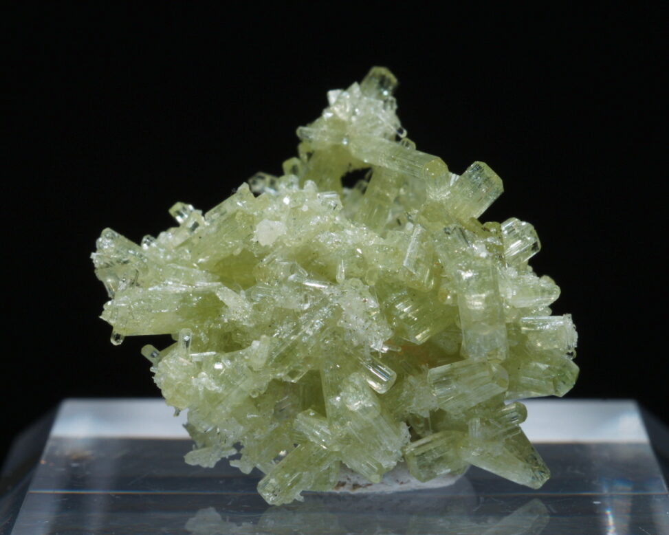 カナダ・ジェフリー鉱山産ベスビアナイト