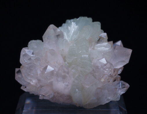 モロッコ産プレナイト/ローズクォーツの綺麗な標本