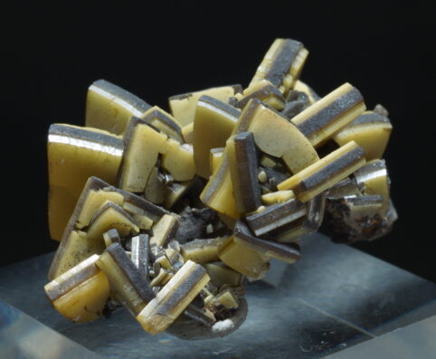 メキシコ・オハエラ鉱山産ウルフェナイトの綺麗な標本