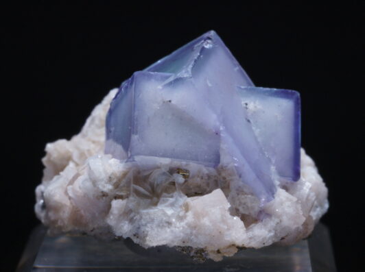 中国ヤオガンシャン鉱山ポーセリン産フローライトの綺麗な標本